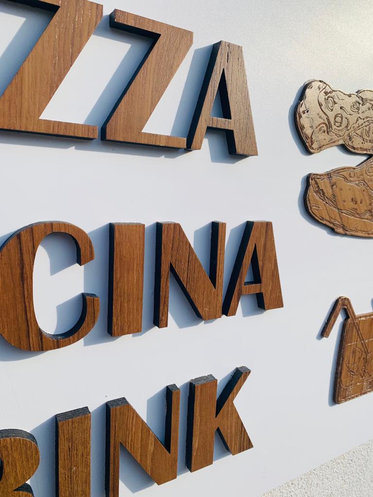 INSEGNA IN LEGNO DI TEAK