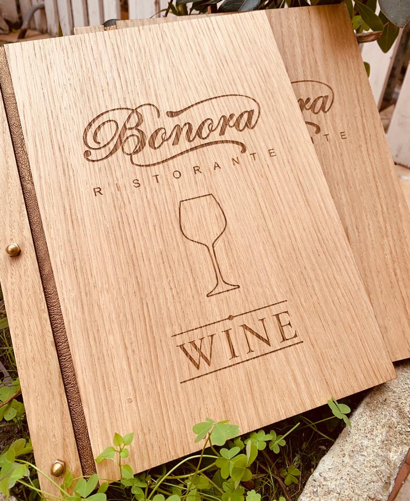 PORTA MENU IN LEGNO DI ROVERE CON ECOPELLE RAMATA